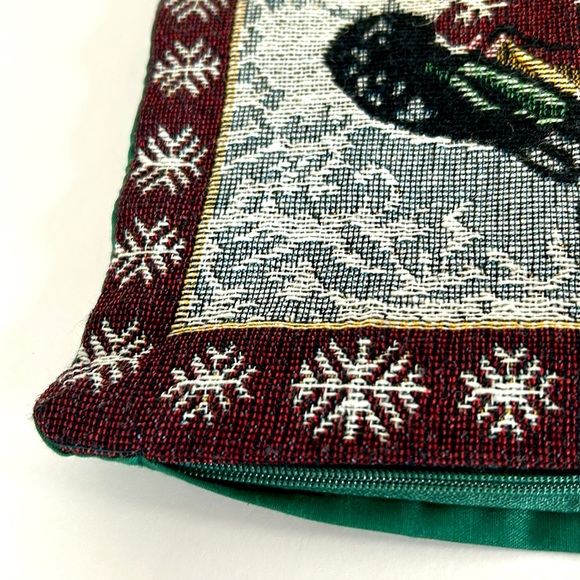 Vintage Christmas Scenes Tapestry Set Of 3 Pillow Covers With Concealed Zippers - Picture 4 of 15